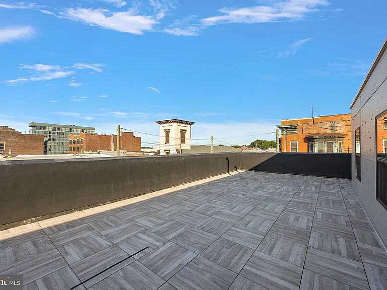 801 N Market St #303 — Photo 14