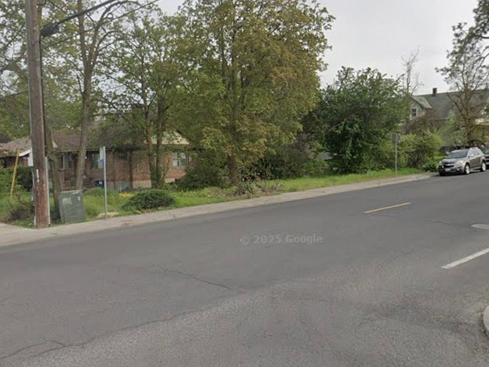 1st image of 1004 E 5th Ave
