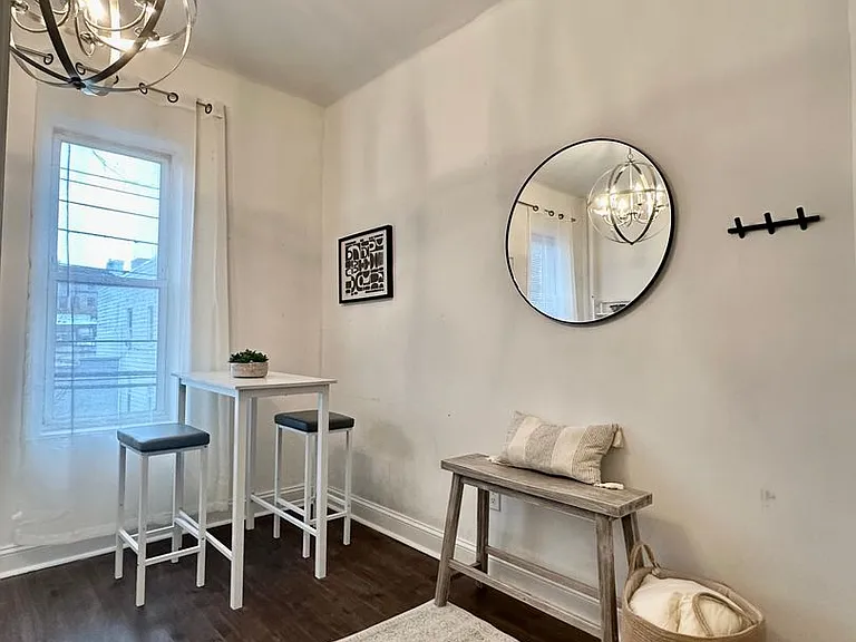 2418 Cambreleng Ave — Photo 15