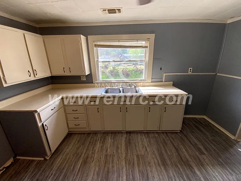117 Vance Ln — Photo 4