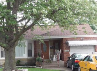 4318 Dempster St, Skokie, IL