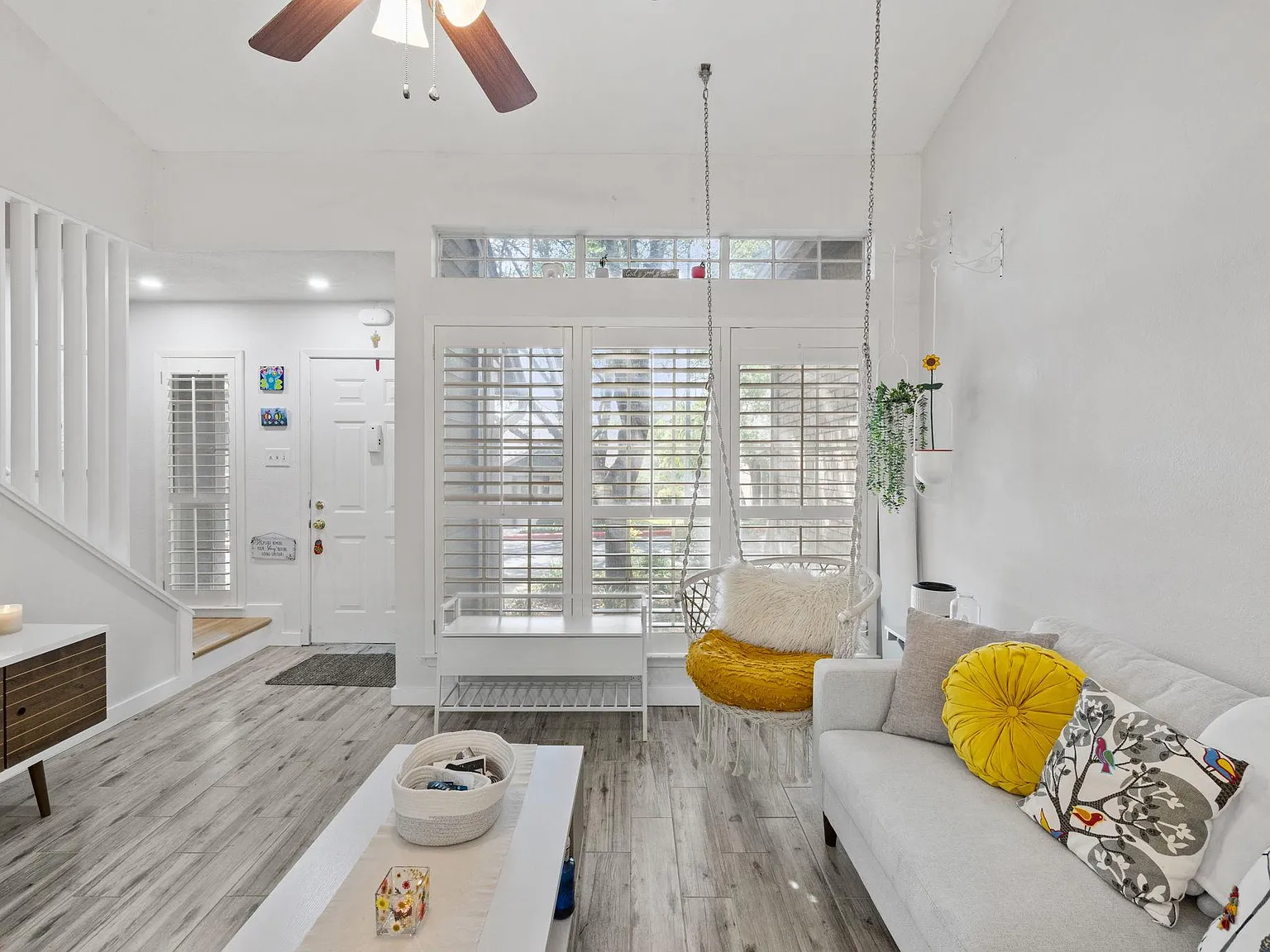 2 bed, 2.0 bath, 1004 sqft, $1,750 — Photo 4