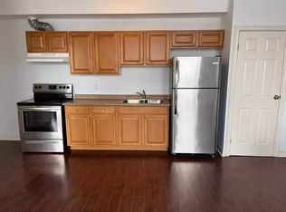 17 E Main St #1A, Welland, ON L3B3W4