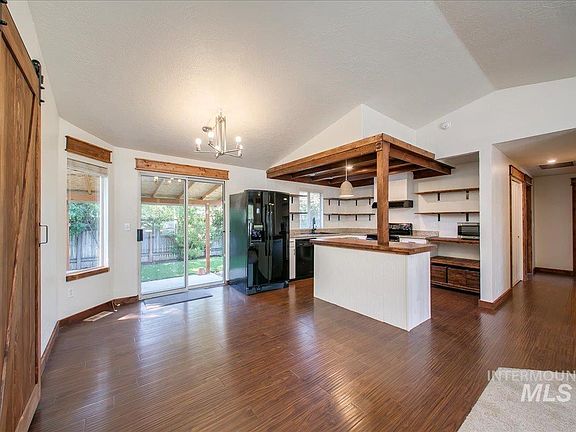 4th image of 10531 W Silver City Ct