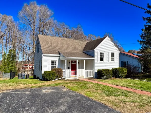 20 Marjorie Ln, Southbridge, MA 01550