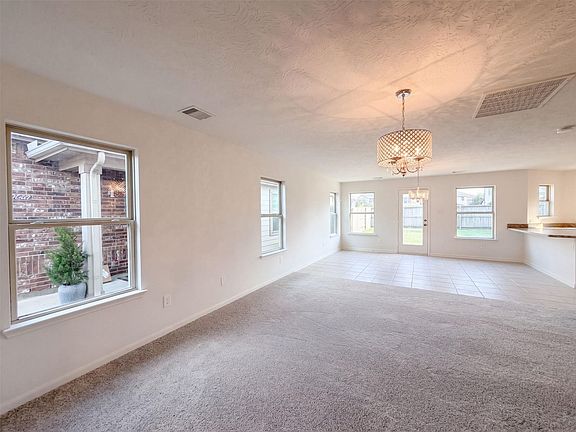 3rd image of 15835 Copper Oak Ln