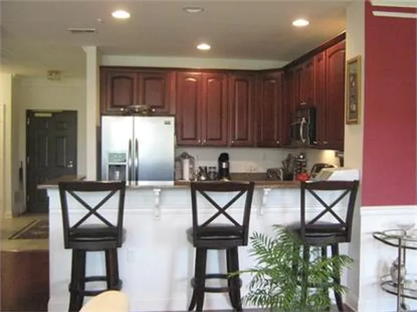 366 Victoria Dr, Bridgewater, NJ 08807