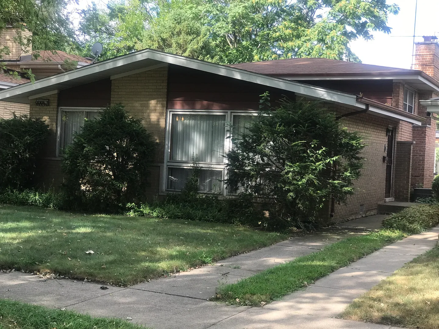 14446 Ingleside Ave photo 1