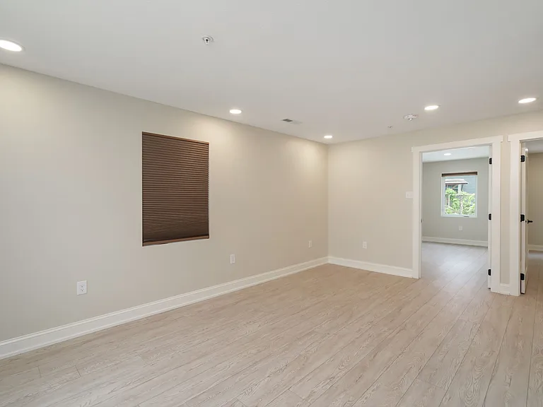 100 E Tennessee Ave #101 — Photo 12