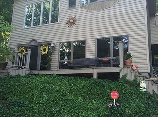 371 Baywood Dr, Piney Flats, TN 37686