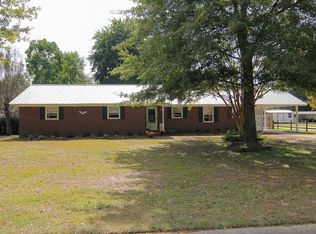 898 Trailmore Cir, Sumter, SC 29154