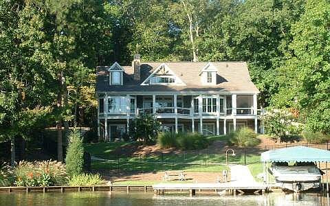 1st image of 1070 Eagle Bluff Ct