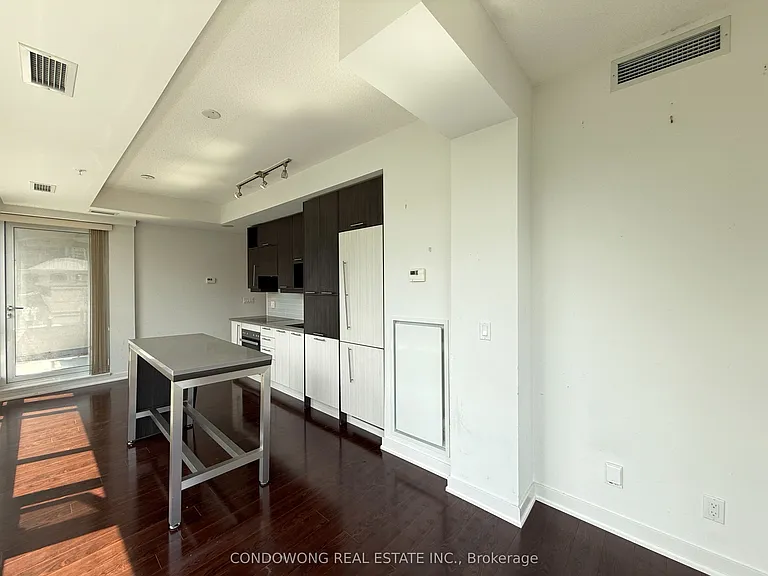 30 Nelson St #1504 — Photo 4