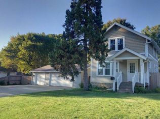 212 River Park Rd, Loves Park, IL 61111