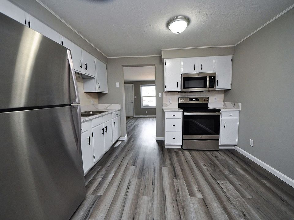 1st image of 313 Granada Dr