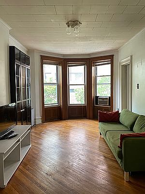 1st image of 512 7th St Floor 2