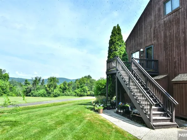 4 Acapulco Princess Pl #8, Vernon, NJ 07462