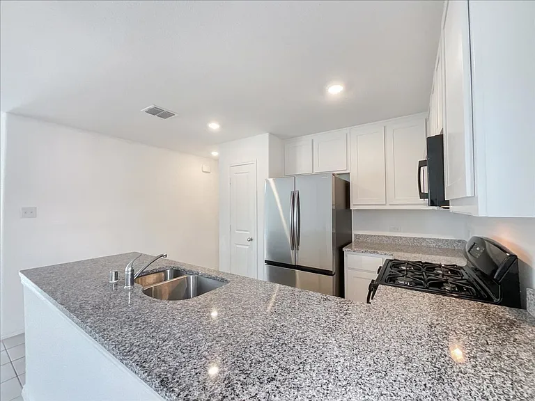3316 Turkey Trot Ln — Photo 17