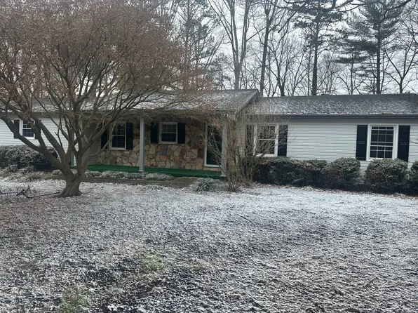 (undisclosed Address), Mount Airy, NC 27030