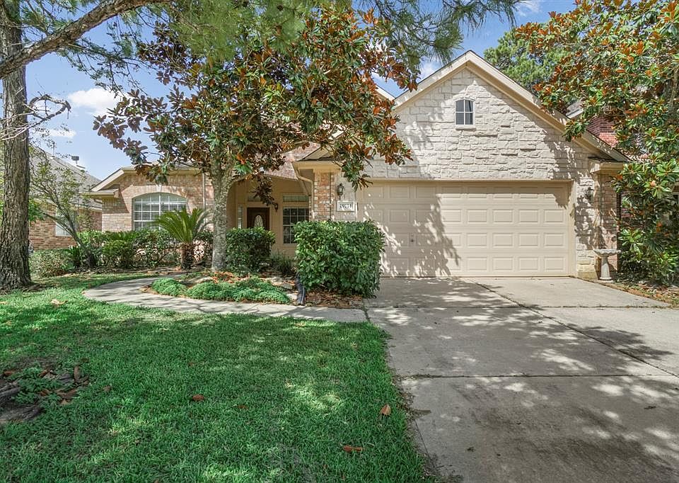 1st image of 19114 Northcanyon Dr