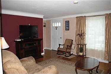2nd image of 144 Woodstock Ave