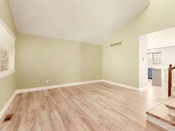 4th image of 12985 Banyon Circle