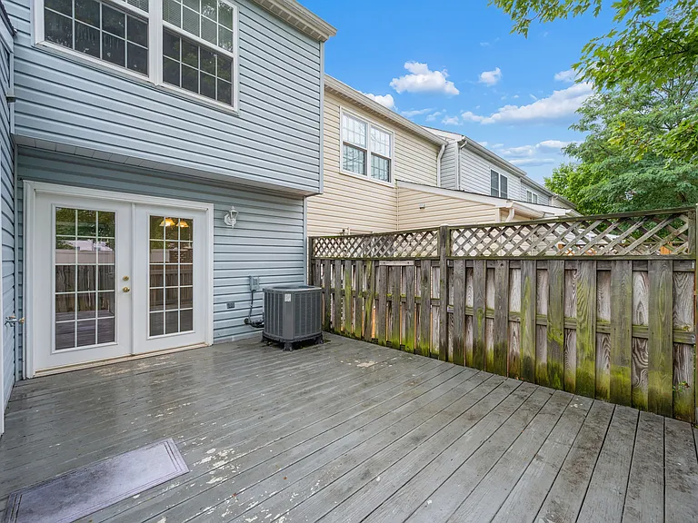411 Old Oak Pl #1 — Photo 16