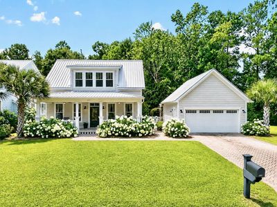 457 Waties Dr., Murrells Inlet, SC, 29576