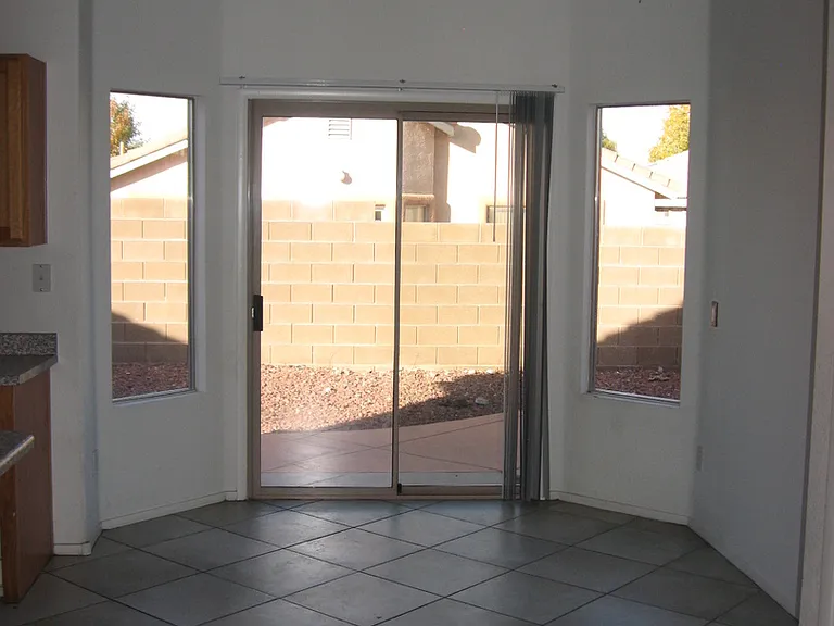 4892 Perrone Ave — Photo 5
