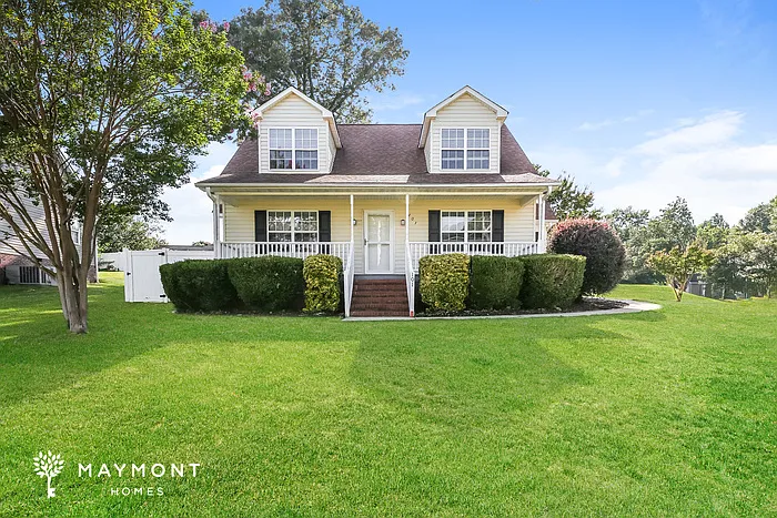 101 Luke Ct — Photo 1