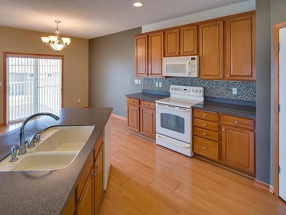 3rd image of 10756 Kingsfield Ln