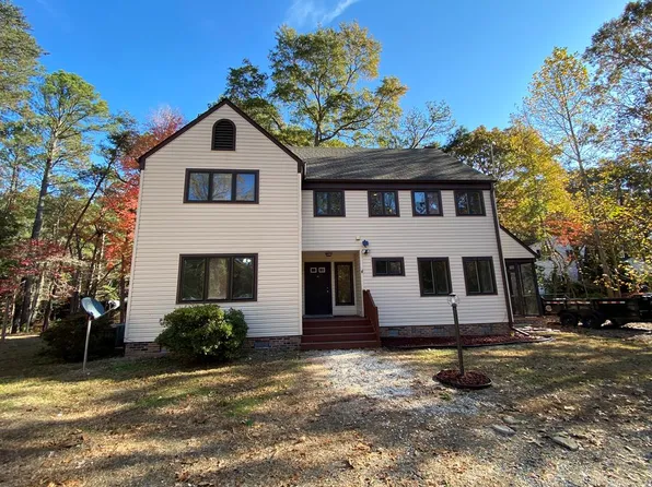 35283 Pine Cove Cir, Belle Haven, VA 23306