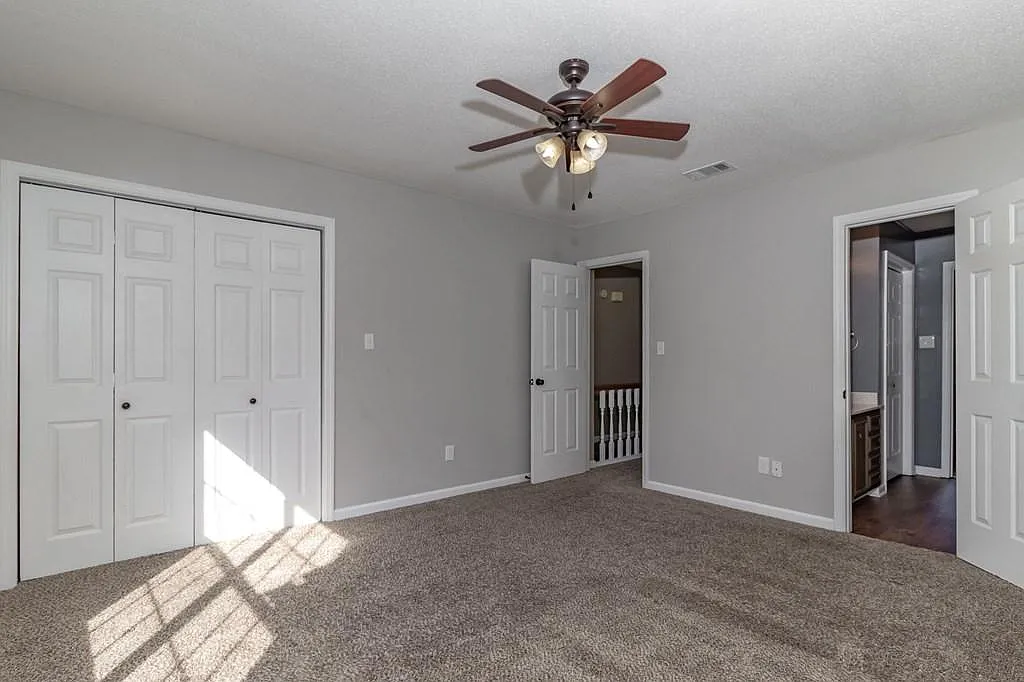 2018 Briar Ct — Photo 4