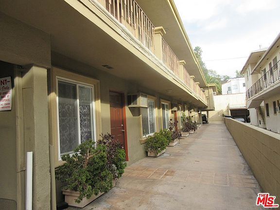 2nd image of 2150 N Beachwood Dr APT 9