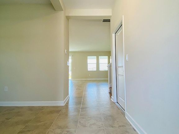 2nd image of 2286 Mountain Pine St