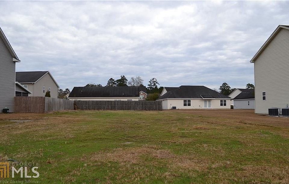 2nd image of 153 Carlisle Way