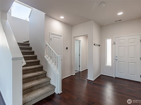 3rd image of 32205 49th Avenue S