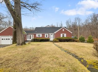 668 Burncoat St, Worcester, MA 01606