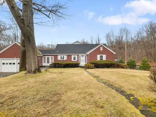 668 Burncoat St, Worcester, MA 01606