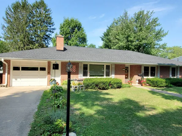 306 S 7th St, Oregon, IL 61061