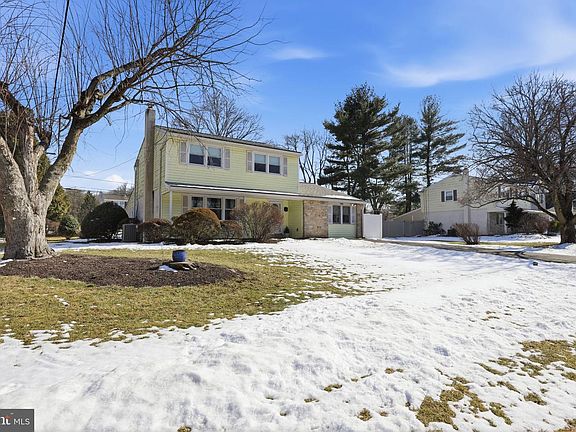 3rd image of 1460 Cathys Ln