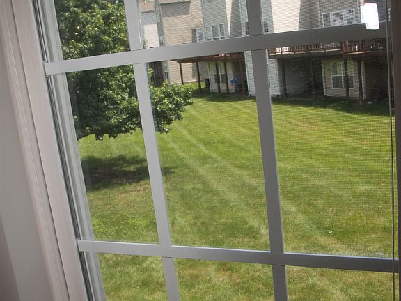 5th image of 157 Hudson Dr