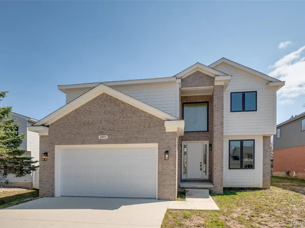 2911 Walsh Dr, Rochester Hills, MI 48309