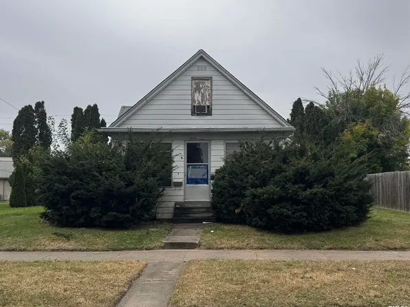 1534 39th St, Rock Island, IL 61201