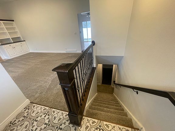 4th image of 1442 E Sandy Hills Dr