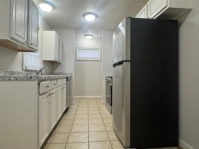 4533 Dunn Ave — Photo 2