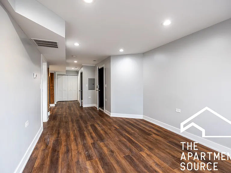3328 W Congress Pkwy #G — Photo 7