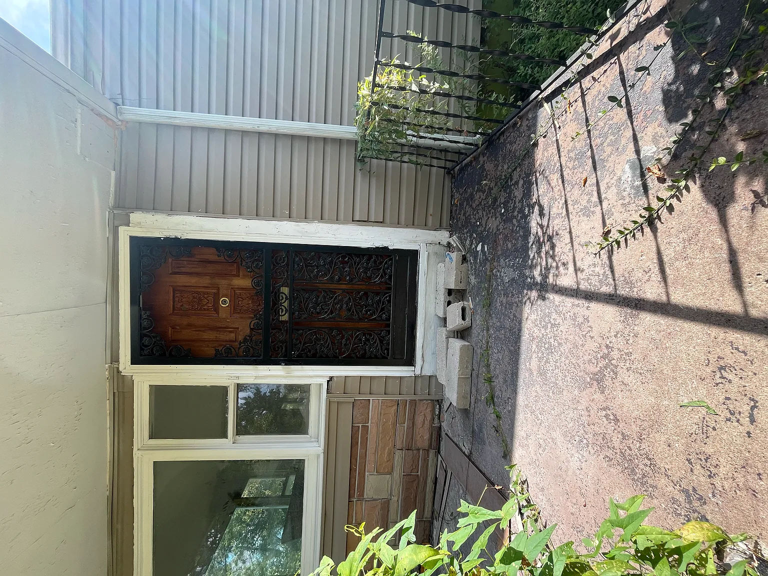 3 bed, 988 sqft, $795 — Photo 2