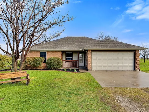 154 Ladonna Ct, Decatur, TX 76234