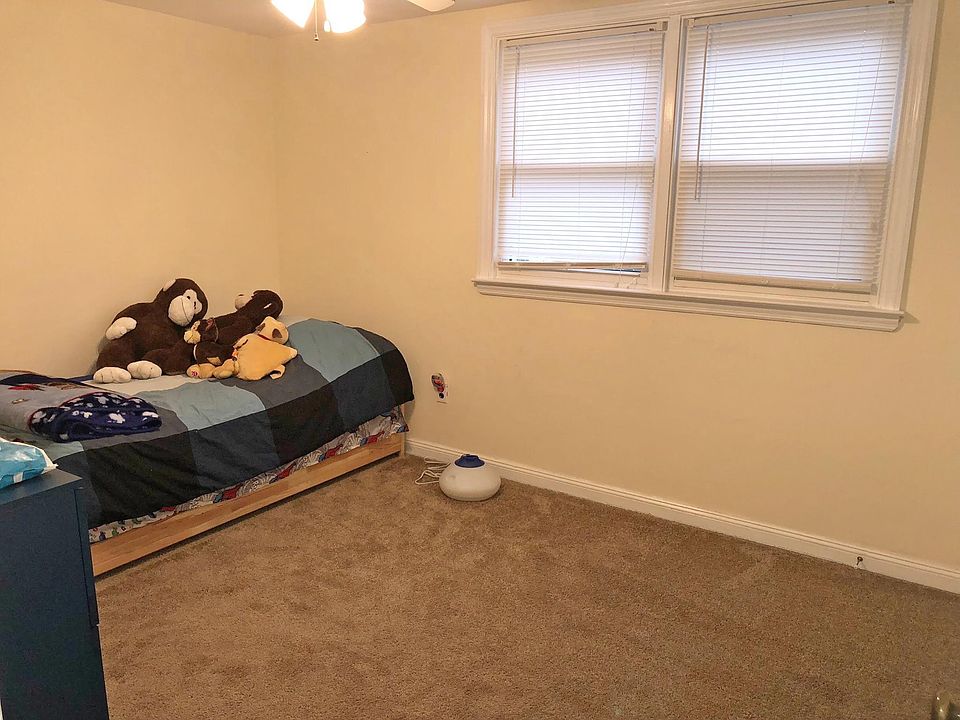 2nd image of 3411 Valley Green Dr